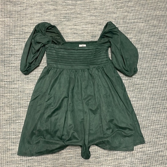 Francesca’s green size small dress! - Picture 1 of 1